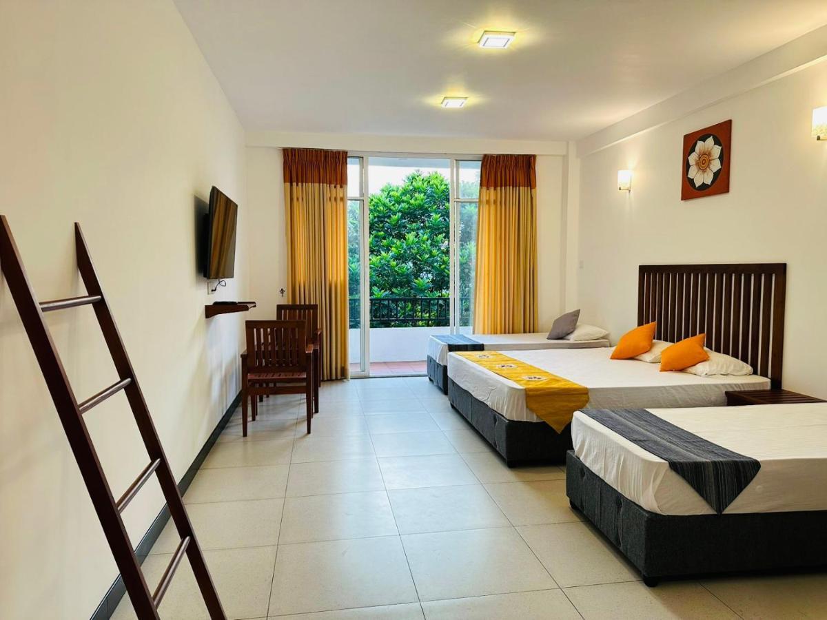 Kandy Hub Guest House Екстериор снимка